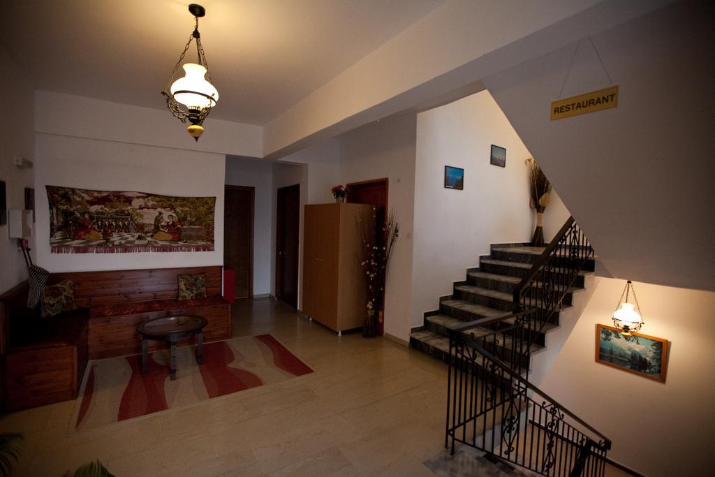 Χenonas Ziakos Hotel Amárantos Екстериор снимка