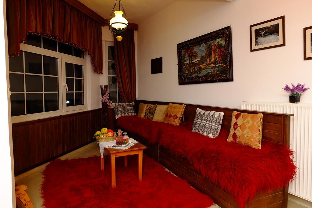 Χenonas Ziakos Hotel Amárantos Екстериор снимка